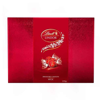 Lindt LINDOR Milk Chocolate Gift Box 235g