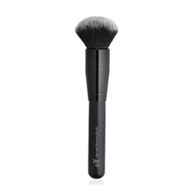 e.l.f Ultimate Blending Brush
