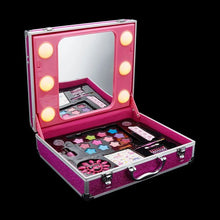 Light Up Makeup Case - Anko