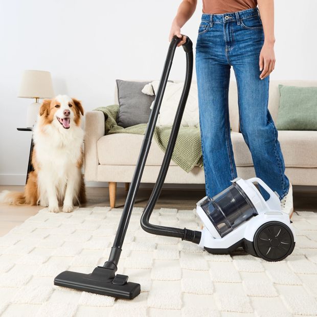 Bagless Vacuum, 1800W - Anko