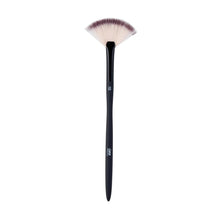 OXX Cosmetics 113 Highlighter Fan Brush - Black