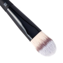 111 Flat Foundation Brush, Black - OXX Cosmetics