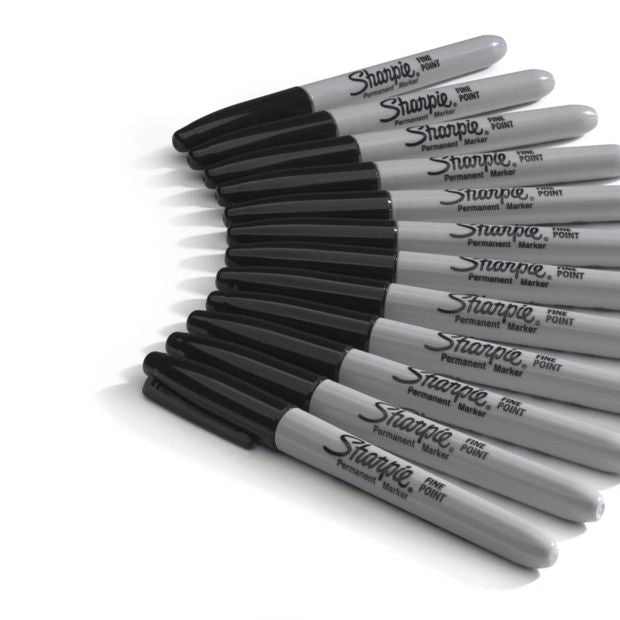 12 Pack Sharpie Fine Point Permanent Markers - Black