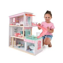 17 Piece Wooden Dollhouse Set
