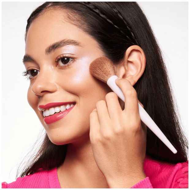 Essence Blush & Highlighter Brush - It's Glow Time 01