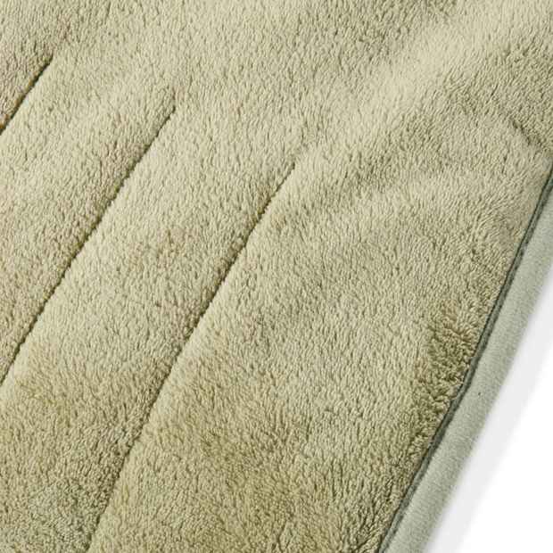 Electric Sherpa Throw Blanket - Green