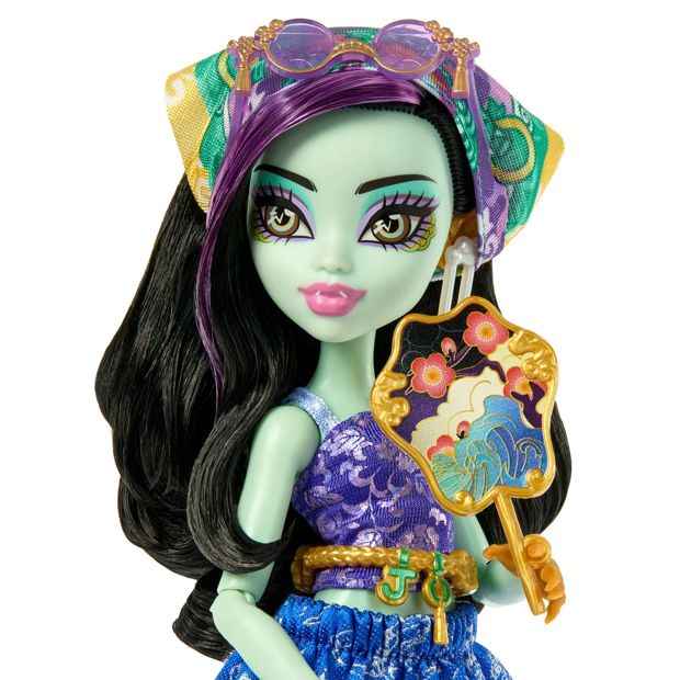 Monster High Skulltimate Secrets Gore-geous Oasis Jinafare Playset