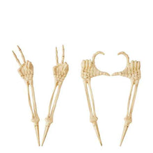 Anko 4 Pack Skeleton Hand Stakes