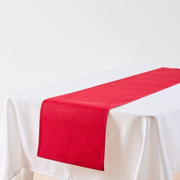 Anko Holly Table Runner