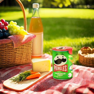 Pringles Sour Cream & Onion Potato Chips 53g