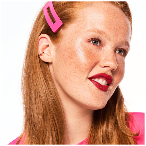 Essence Baby Got Holo Glow Highlighter Stick Holy Apricotly 5g - GimmeNow