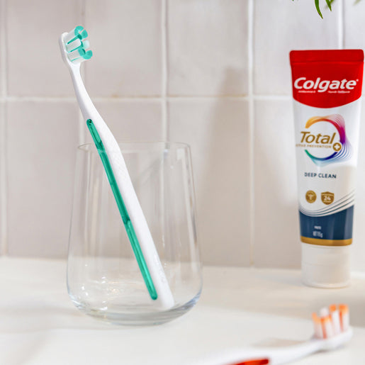 Colgate Total Active Prevention Foaming Clean Toothbrush Soft 1 Pack