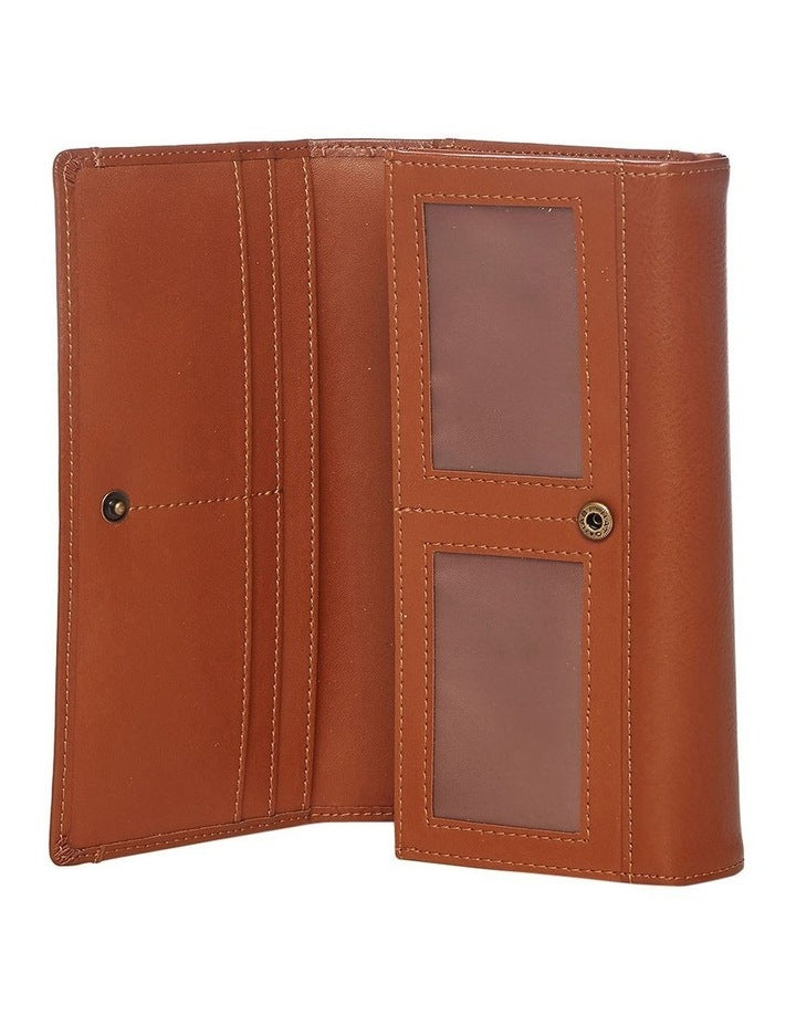 Dakota Bifold Wallet in Tan