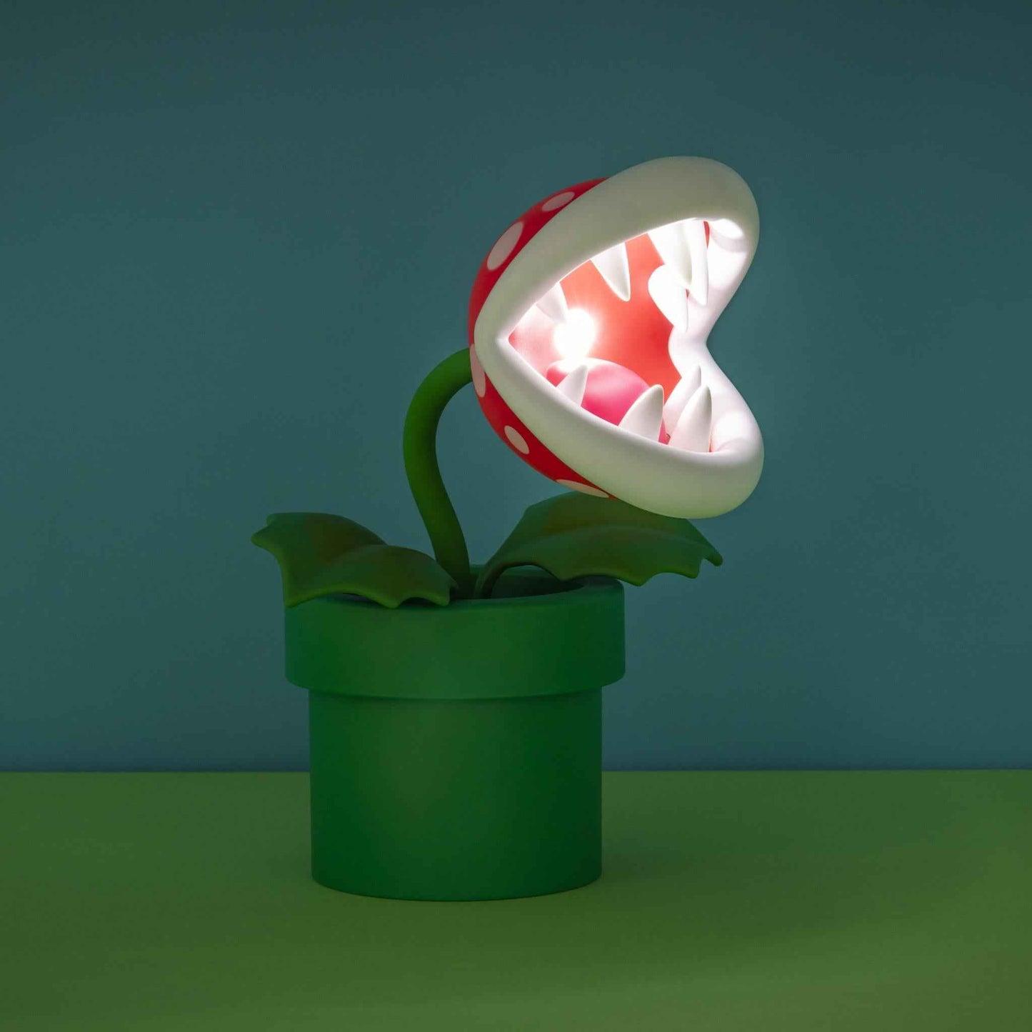 Nintendo - Super Mario Piranha Plant Posable Lamp