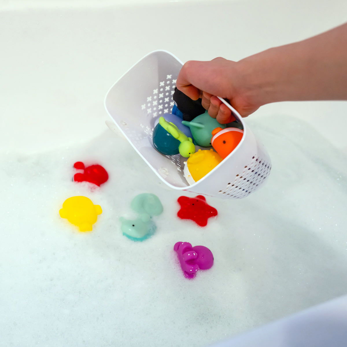 Bath Scoop and Storage