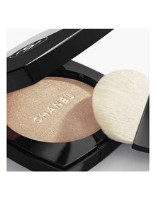 POUDRE LUMIÈRE Illuminating Powder