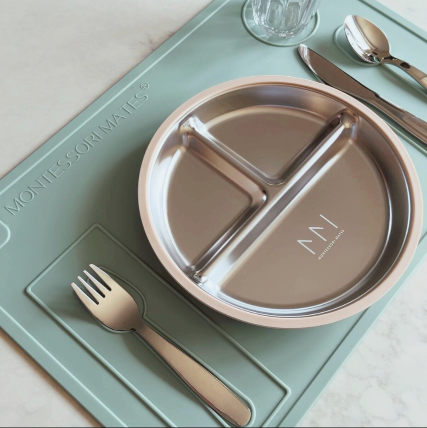 Montessori Mates Kids Stainless Steel Divided Plate with Lid 2 Colours Options Baby Practical Life Materials Baby Gifts Idea 6m+