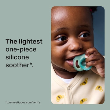 Tommee Tippee Ultra Light Soothers Night Glow 18-36M Assorted 2 pack