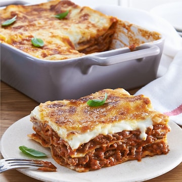 Leggo's Bechamel Lasagne Sauce Made With Real Cream 490g
