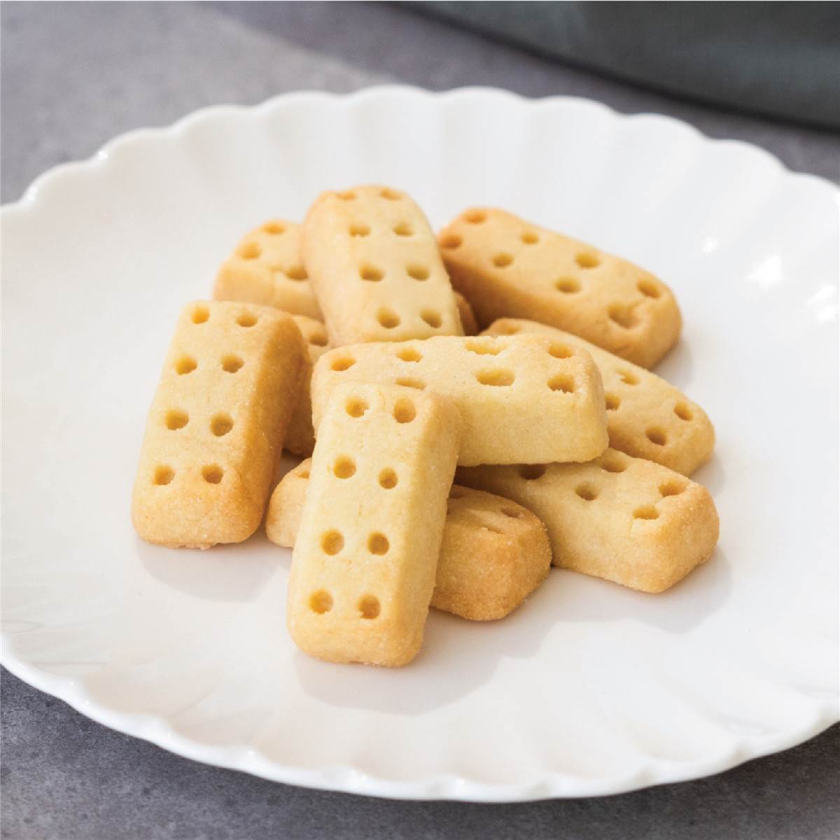 Bisko Bakehouse Mini Short Bread Fingers 160g