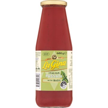 La Gina Italian Passata With Basil 680g