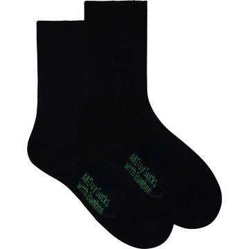 Underworks Womens All Day Bamboo Crew Socks Black Size 5-8 2 pack
