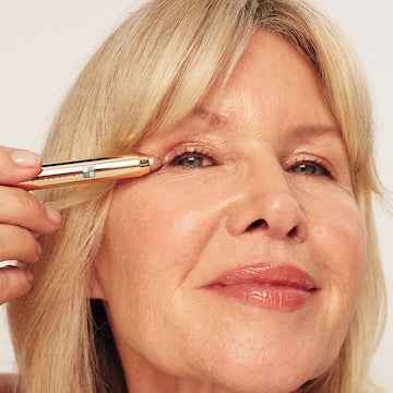 BOOIE Beauty Outside the Lines Eyeshadow Stick Champagne 1.6g