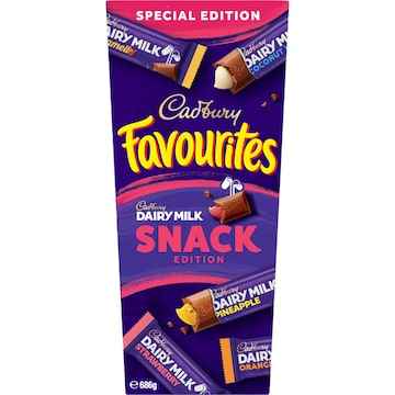 Cadbury Favourites Snack Chocolate Gift Box 686g