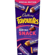 Cadbury Favourites Snack Chocolate Gift Box 686g