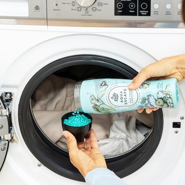 Fluffy Aqua Escape Laundry Booster Blue Amber & Bergamot 480g