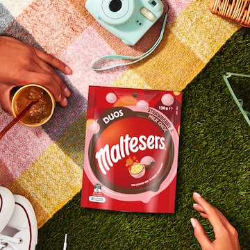 Maltesers Duos Strawberry & Milk Choc Share Bag 120g