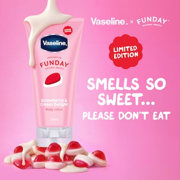 Vaseline Funday Body Lotion Strawberry & Cream Delight 300mL