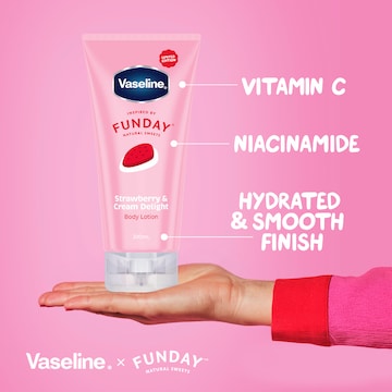 Vaseline Funday Body Lotion Strawberry & Cream Delight 300mL