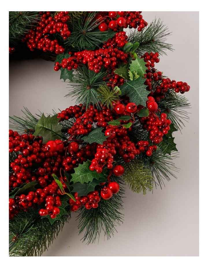 Heirloom Christmas 71cm Traditional Red Berries withPlastic Leaves Wreath