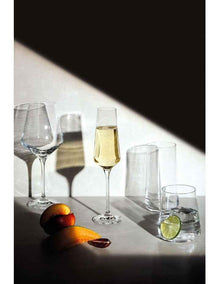 Avant Garde Wine Glass 450ml Set of 6 Gift Boxed Set in Clear