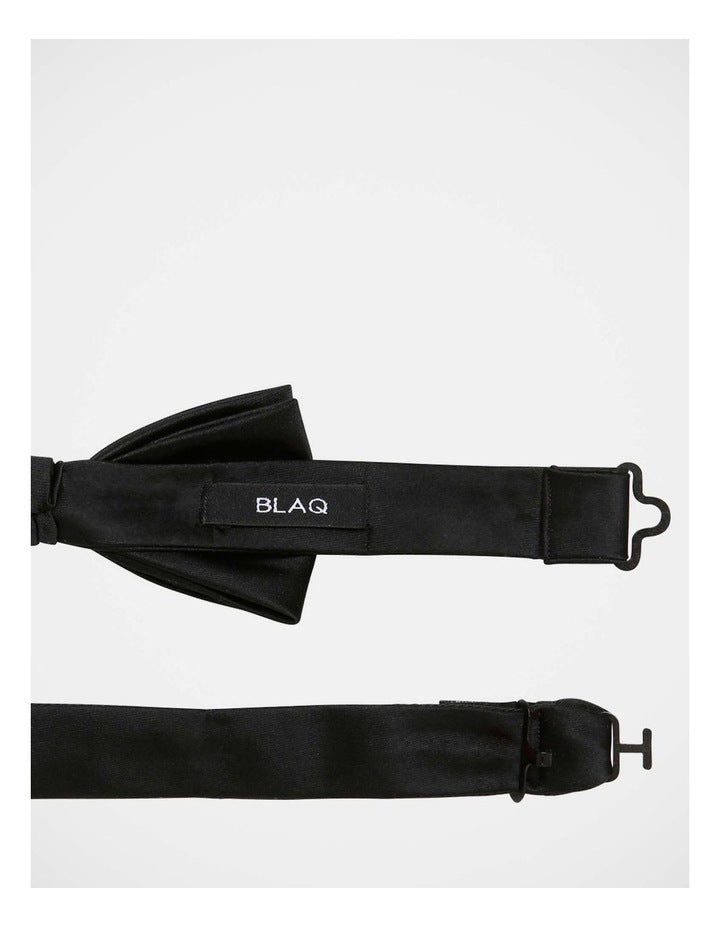 Solid Black Bow Tie in Black