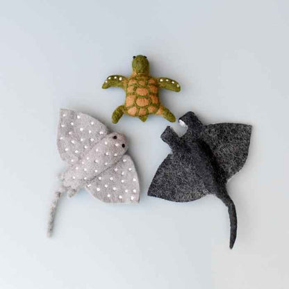 Tara Treasures Felt Sea Reef Creatures Ocean Toys Set of 3 - Manta Ray, Spotted Eagle Ray and Green Sea Turtle Pretend & Imaginative Play Ocean Toys Felt Animals 3yrs+