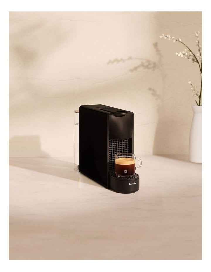 Essenza Mini Solo Capsule Coffee Machine in Black BEC220BLK