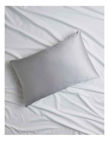Luxe Silk Pillowcase in Silver