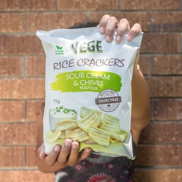 Vege Chips Rice Crackers Sour Cream & Chives 75g