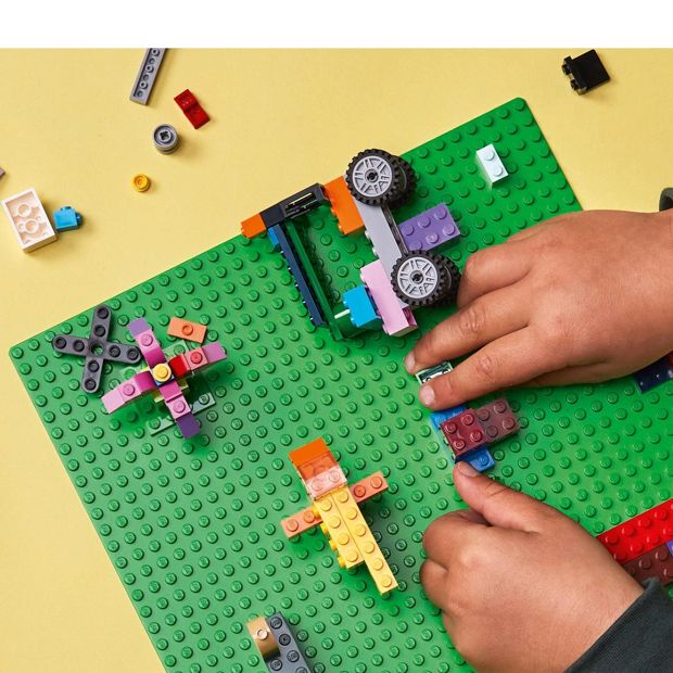 LEGO® Classic Green Baseplate 11023