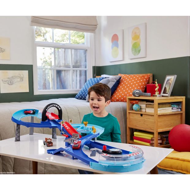 Disney Pixar Cars GRC Jumping Raceway Playset