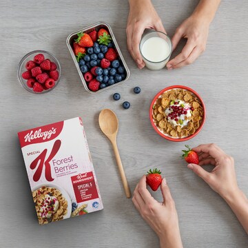 Kellogg's Special K Forest Berries Breakfast Cereal 380g