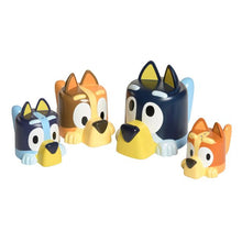 Bluey Family Stack & Pour Bath Toy