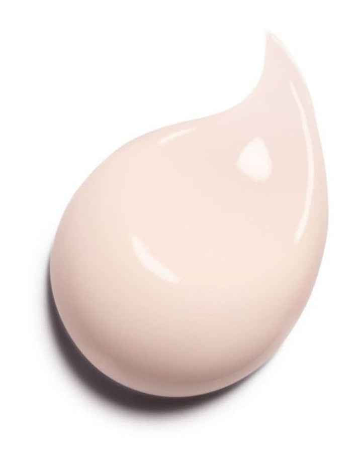 LE LIFT LA CR&Egrave;ME MAIN Smooths – Evens – Replenishes