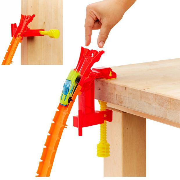 Mattel Hot Wheels Action Hot Ones Gravity Drop Track Set
