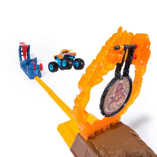 Monster 1:64 Jam El Toro Long Jump Playset