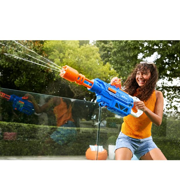 Xshot Water Gatling Motor Soaker By Zuru.
