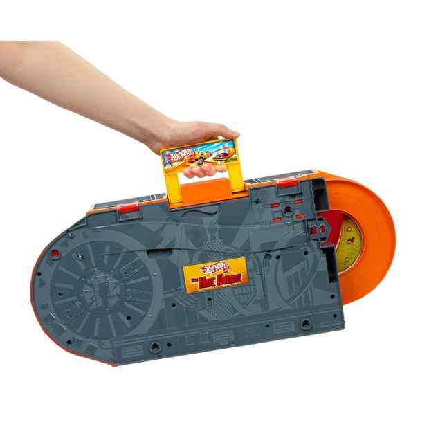 Mattel Hot Wheels Hot Ones Sto & Go Playset