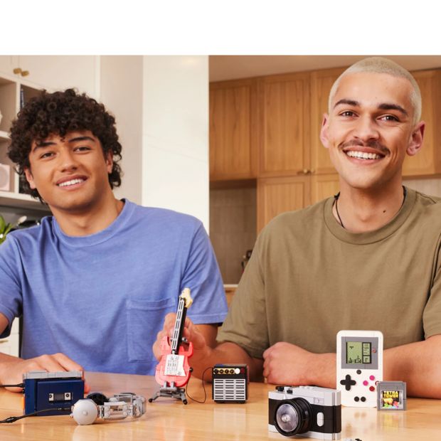 Zuru Max Build More Premium Retro S2 Building Bricks Collection